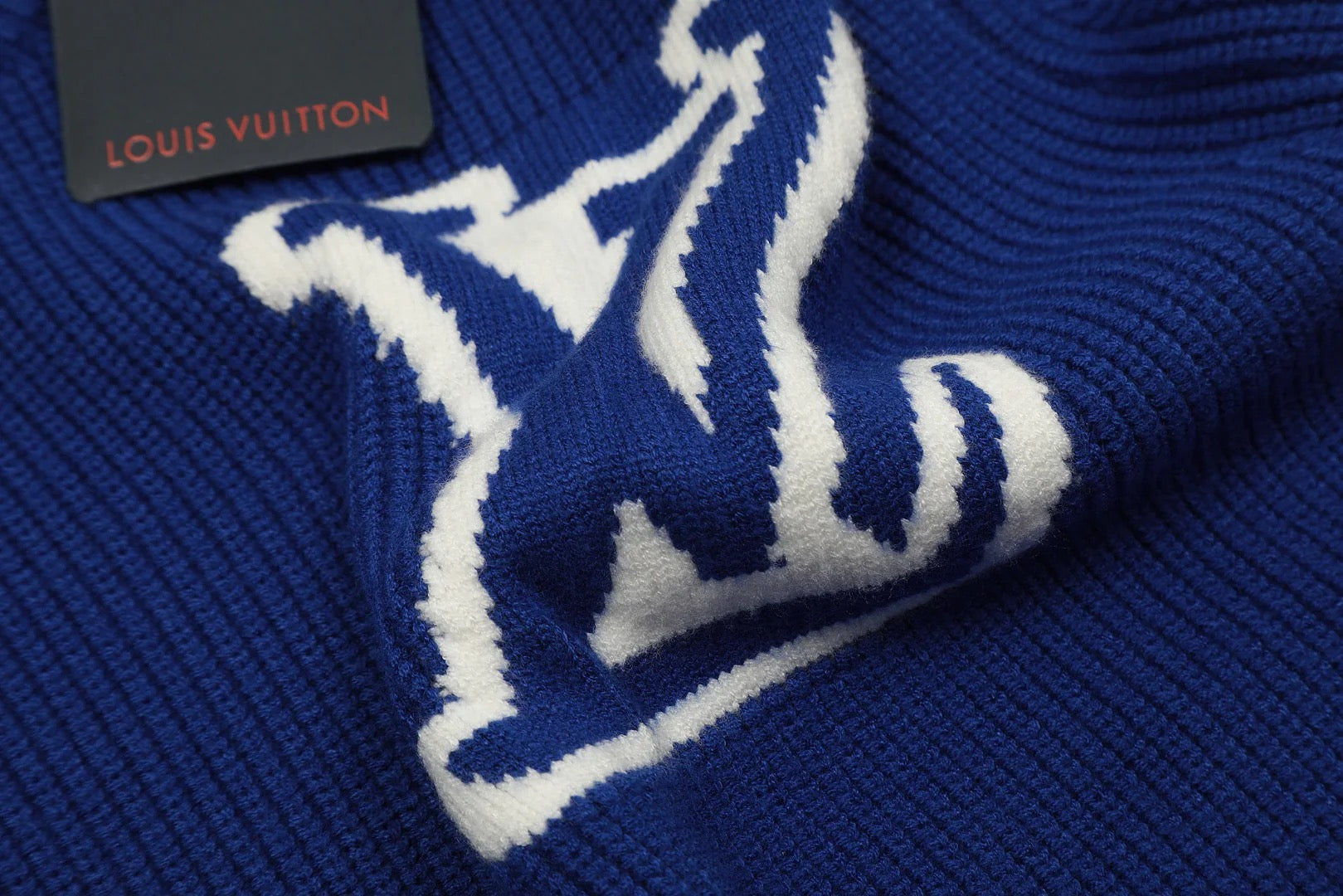 'LV' Knit